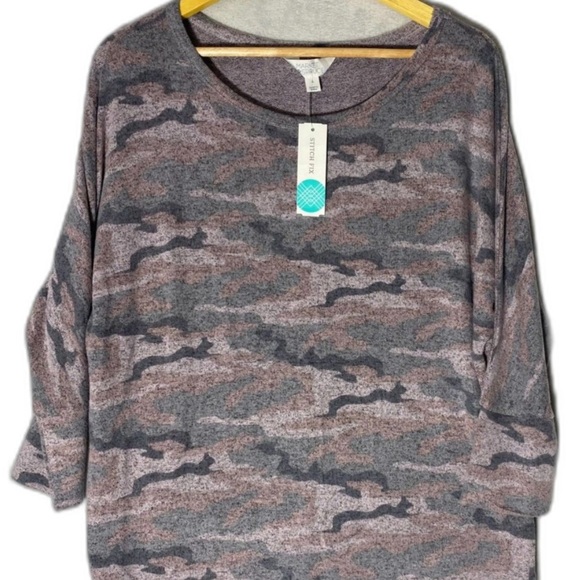 Market and Spruce Paulson Maternity Brushed Knit Top - S - Picture 3 of 5